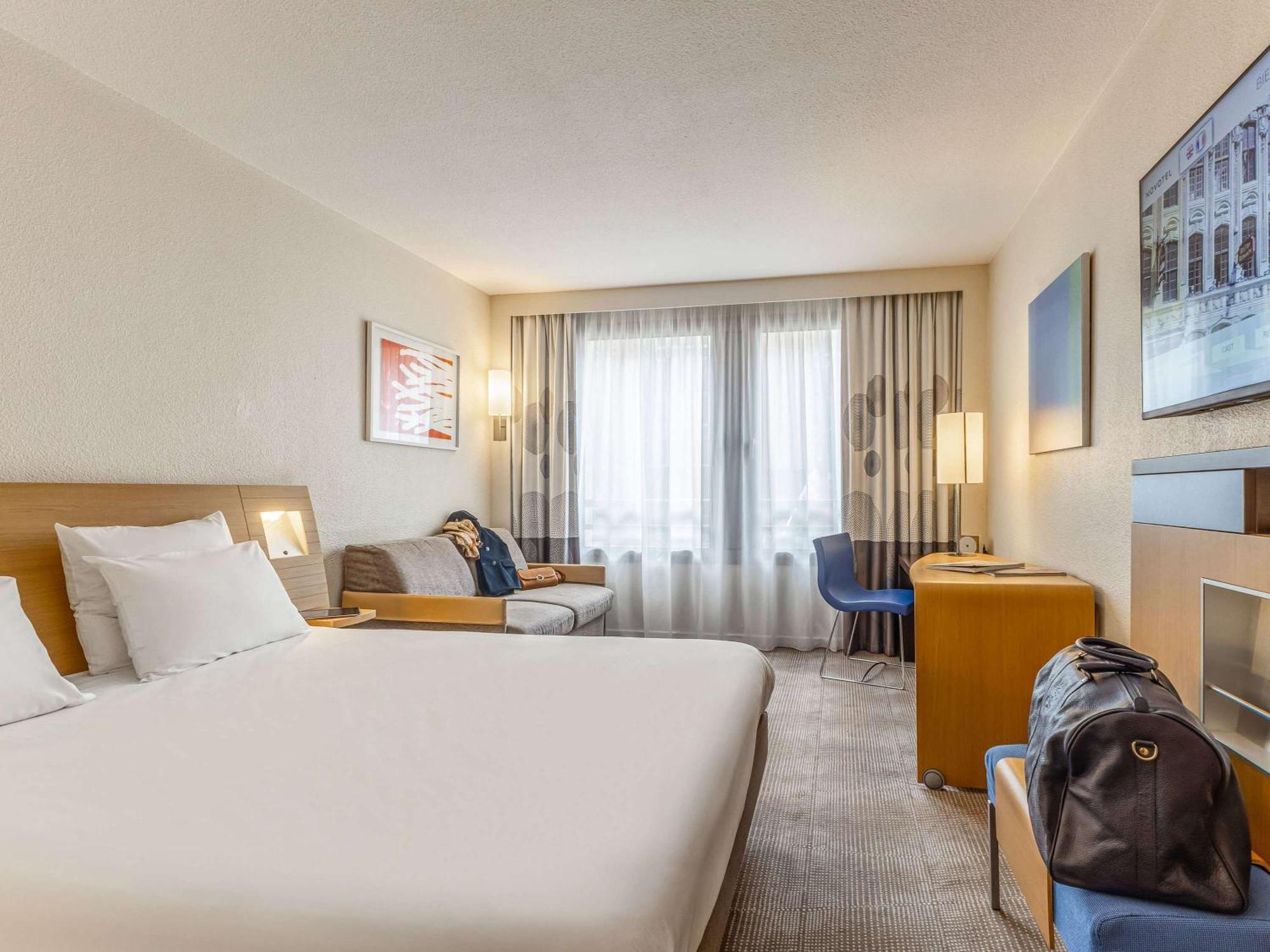 Novotel Lille Centre Gares Exterior photo