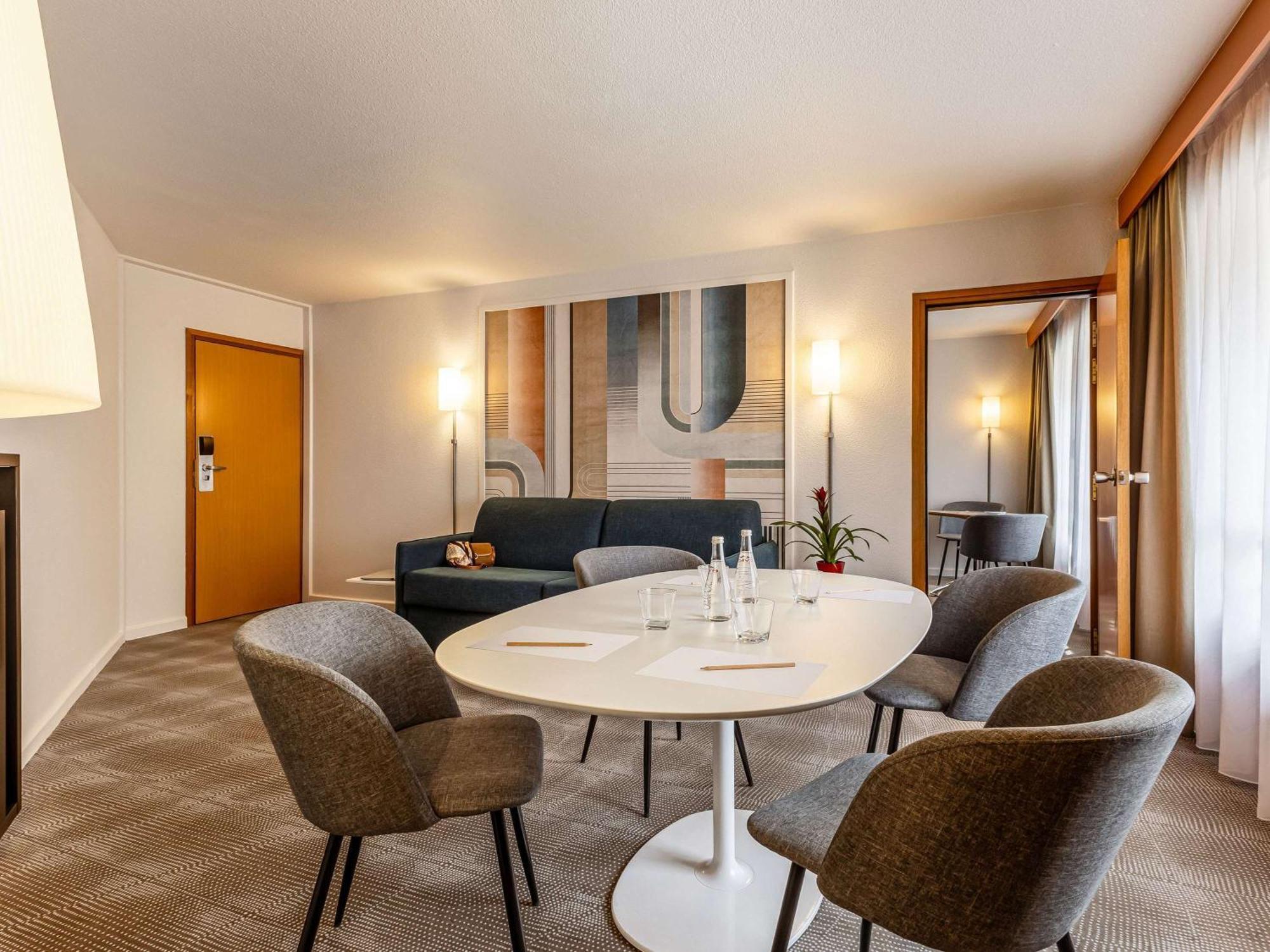 Novotel Lille Centre Gares Exterior photo