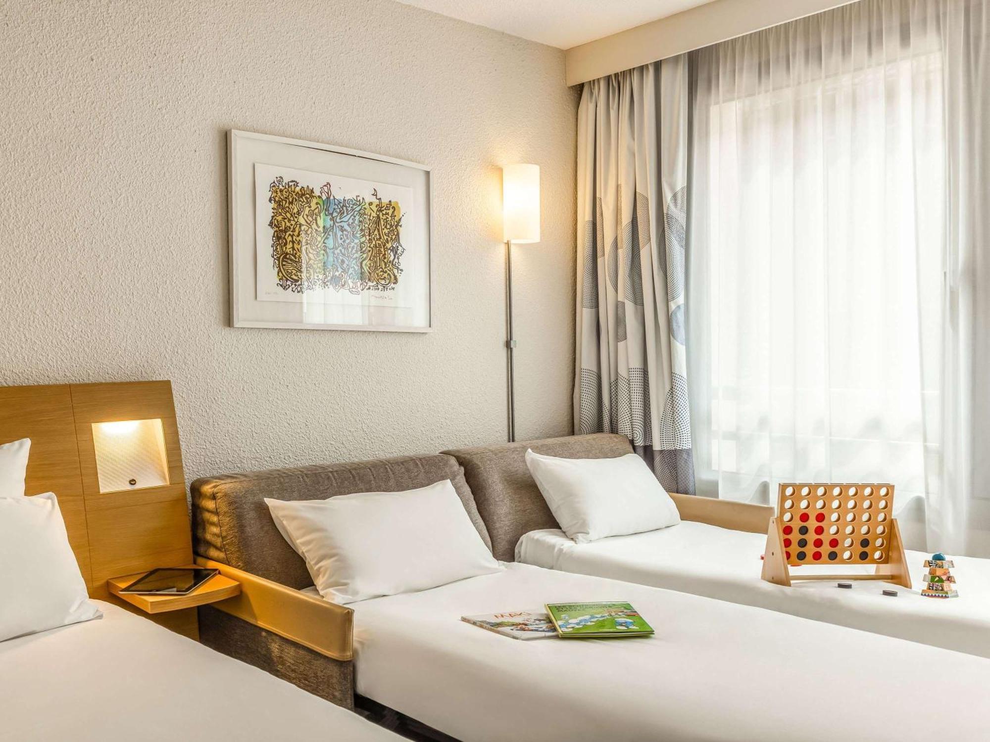 Novotel Lille Centre Gares Exterior photo