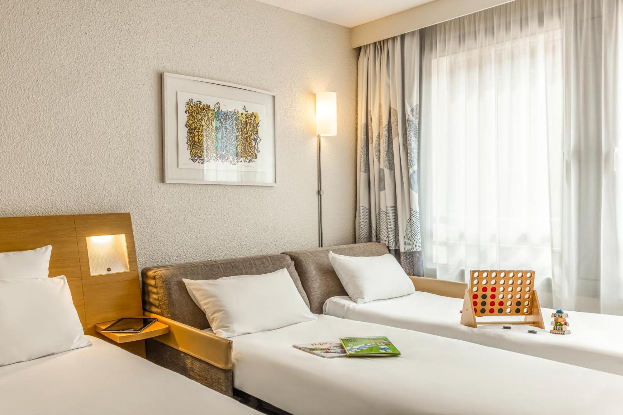 Novotel Lille Centre Gares Exterior photo